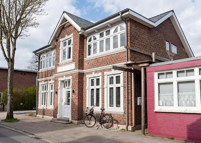 Altes Notariat Hausteil 1 *